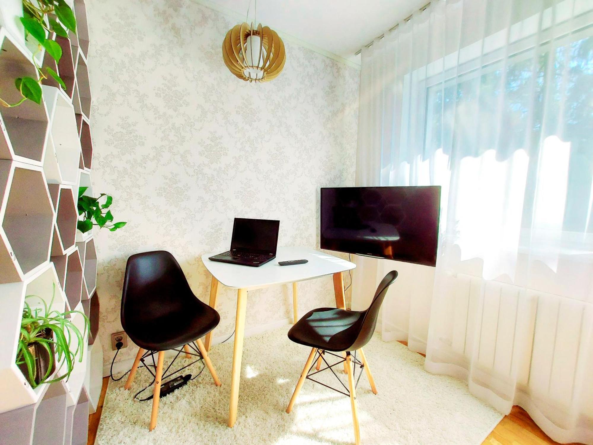 Cofy Rentals - Centrally Located, Quiet District, Air-Conditioning, Free Parking, 24-7 Express Check-In-Out, Close To Sea And Everything You Need For Living! Tallinn Chambre photo